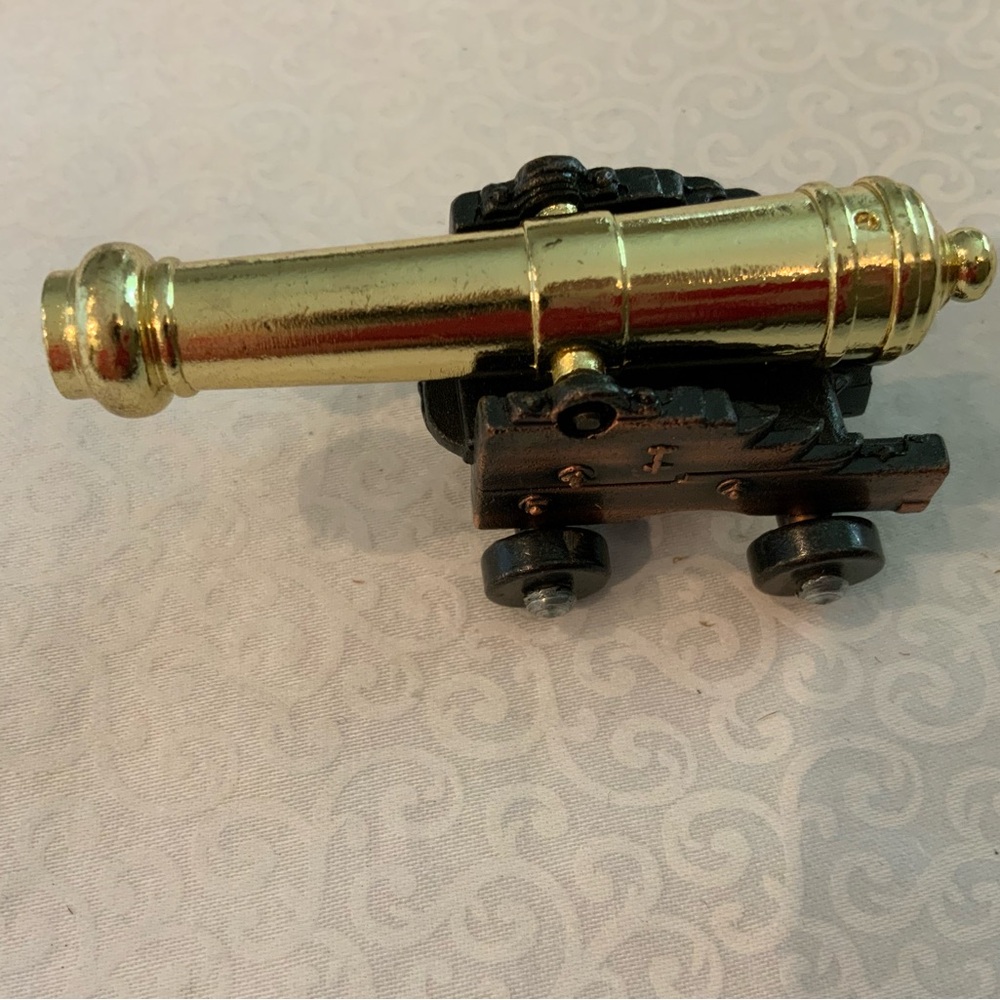Vintage Miniature Naval Canon Brass Metal Revolutionary War Decor Collectible